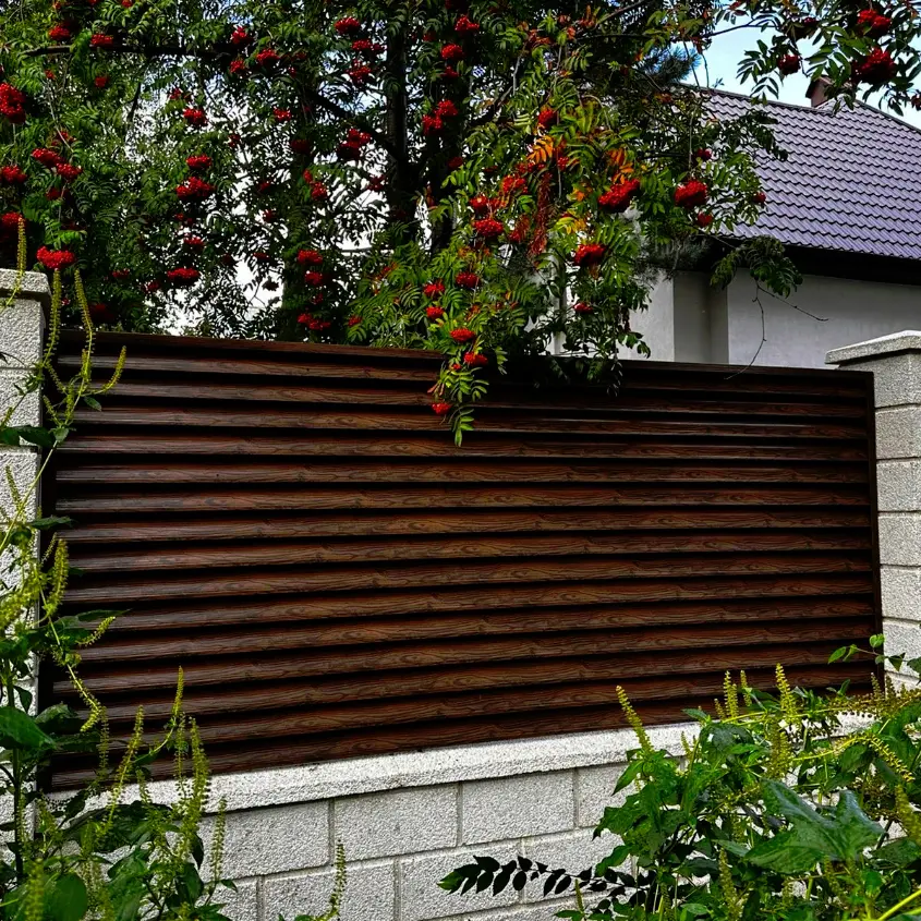 Фото 5 забор Еврожалюзи Темный Каштан 3D Принтек