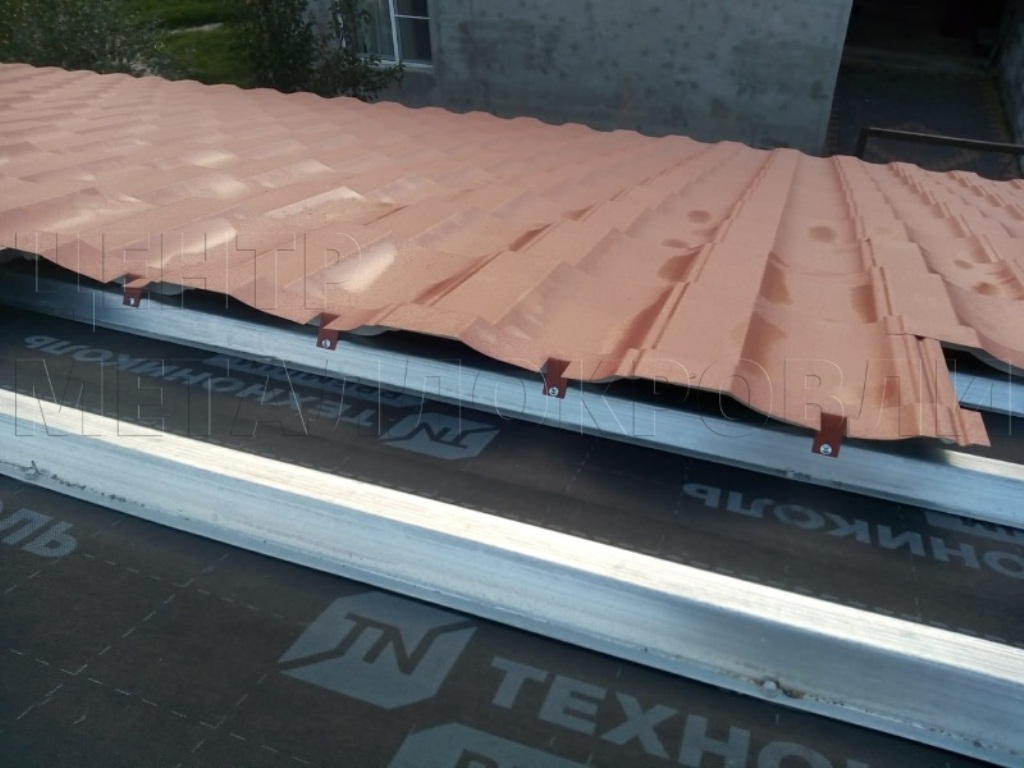 Металлочерепица Геркулес 8004 терракотовый Стальной Бархат от Центра Металлокровли в Ханты-Мансийске
