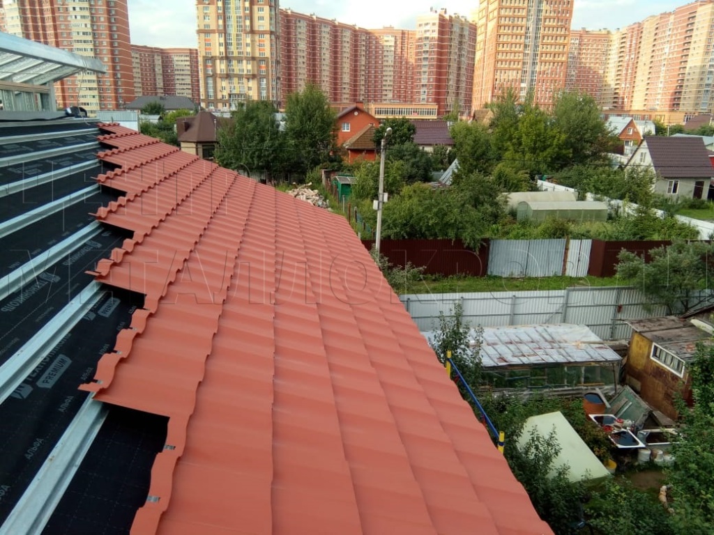 Металлочерепица Геркулес 8004 терракотовый Стальной Бархат от Центра Металокровли в Ханты-Мансийске